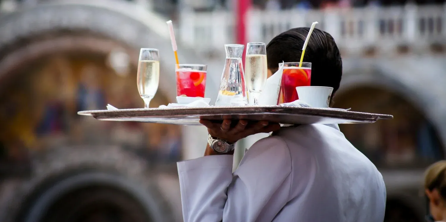 Top Benefits of Outsourcing Catering and Hospitality Services